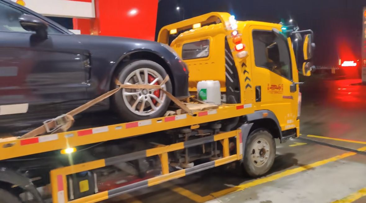 乐清市行车途中遇到突发状况该如何呼叫道路救援？
